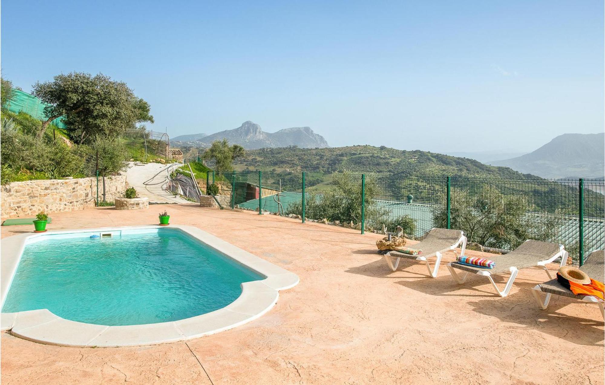 Gorgeous Home In Algodonales With Kitchen Eksteriør bilde