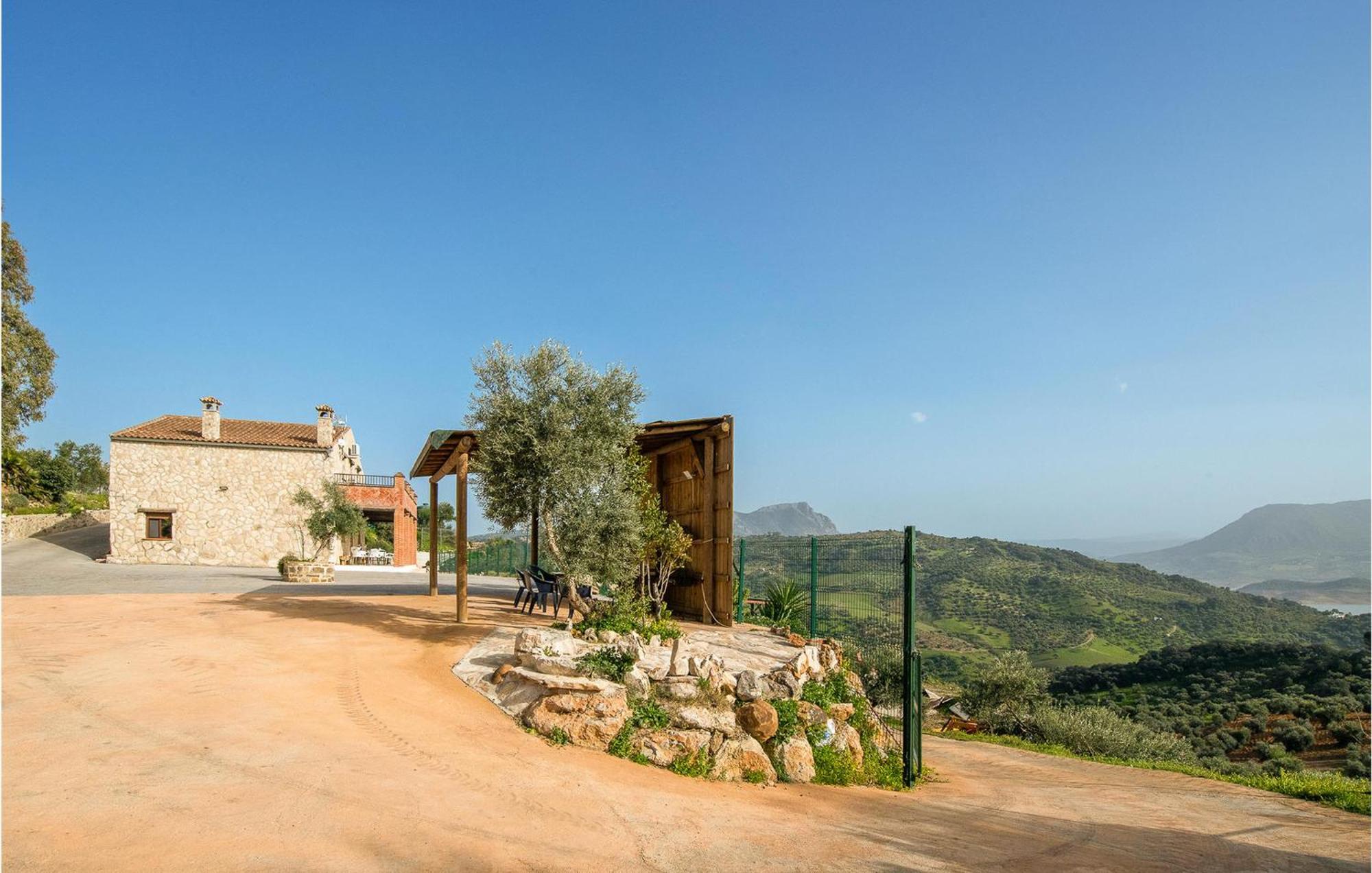 Gorgeous Home In Algodonales With Kitchen Eksteriør bilde