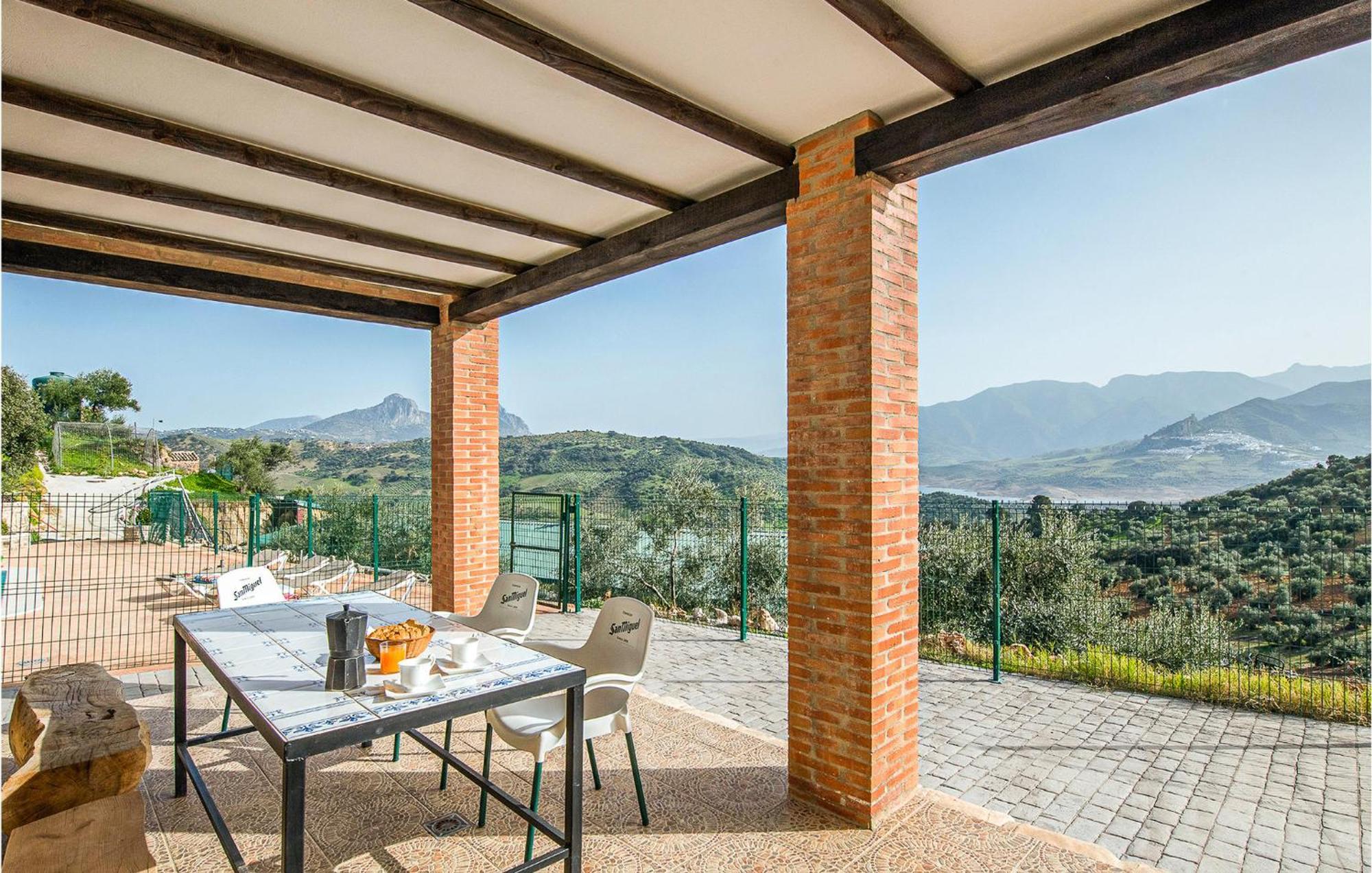 Gorgeous Home In Algodonales With Kitchen Eksteriør bilde
