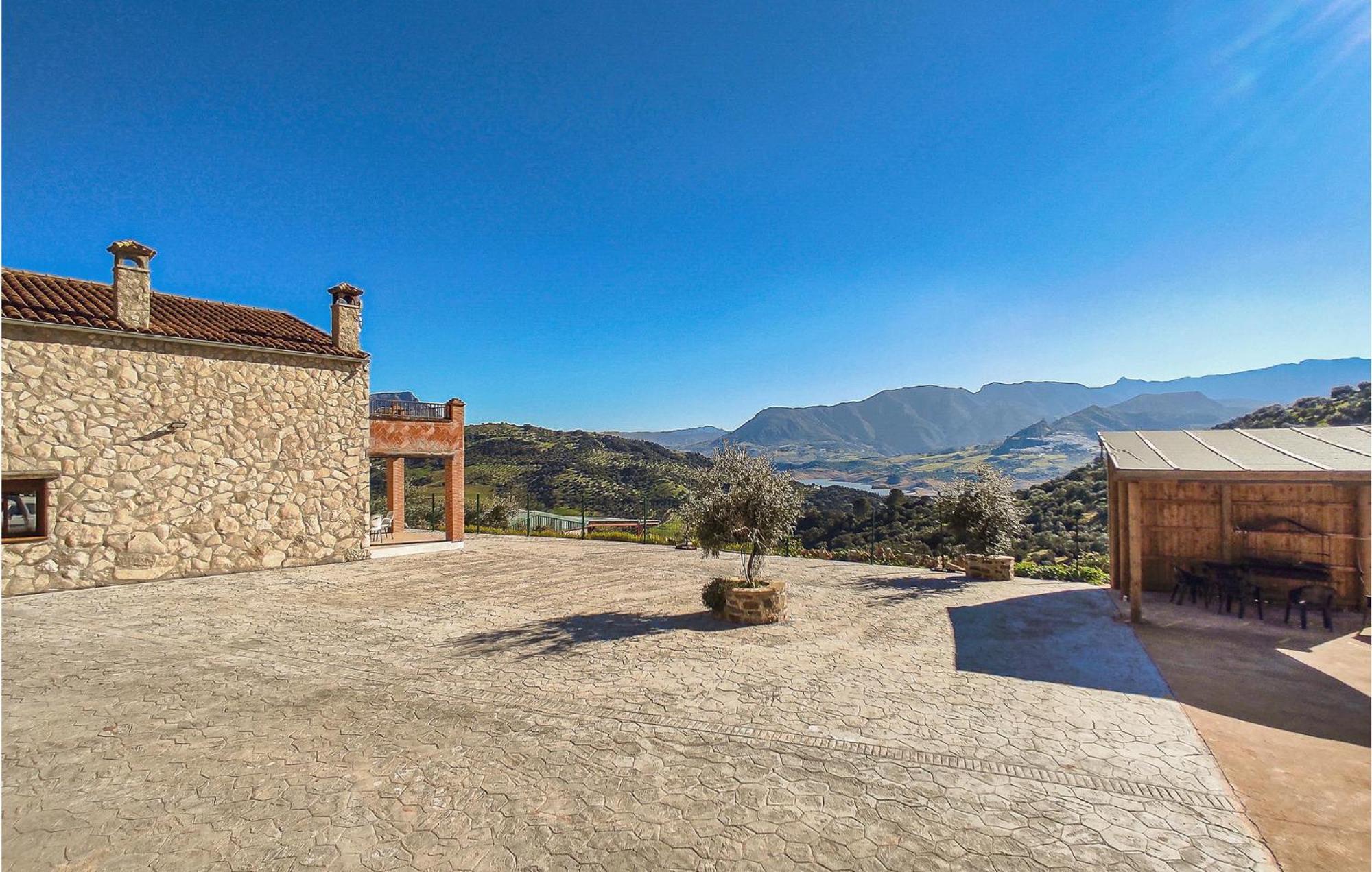 Gorgeous Home In Algodonales With Kitchen Eksteriør bilde