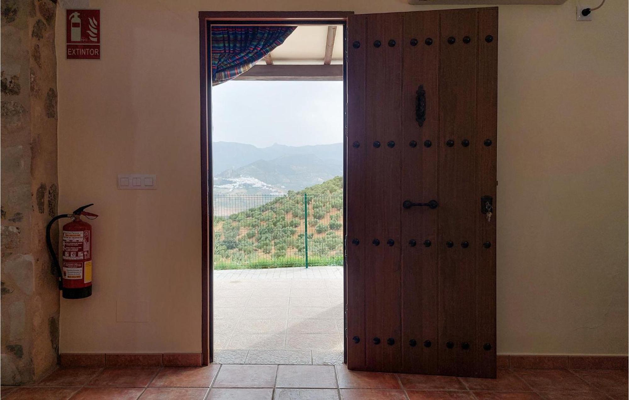 Gorgeous Home In Algodonales With Kitchen Eksteriør bilde
